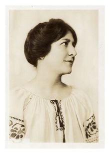 Picture of Evelyn B. Longman